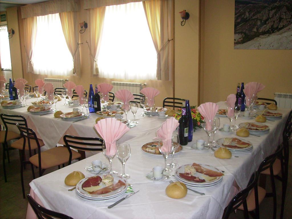 Montana Palentina Hotel Гуардо Екстериор снимка