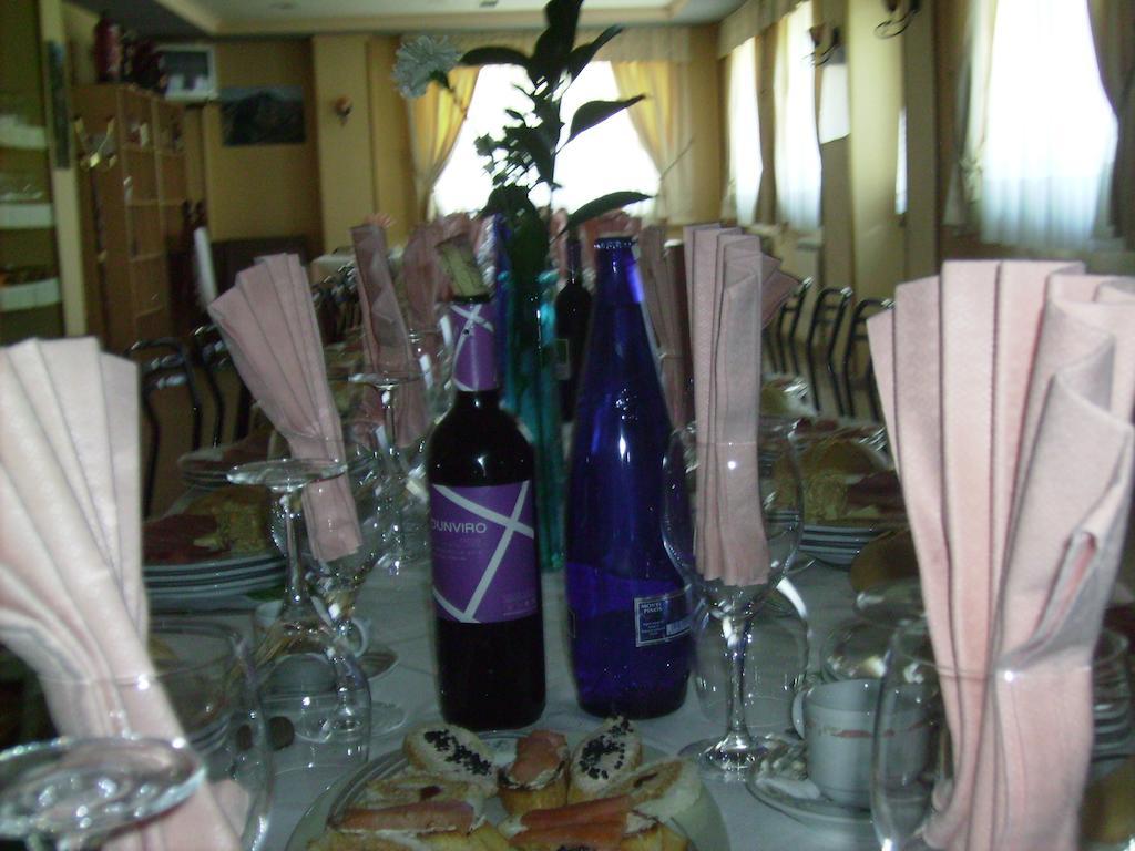 Montana Palentina Hotel Гуардо Екстериор снимка
