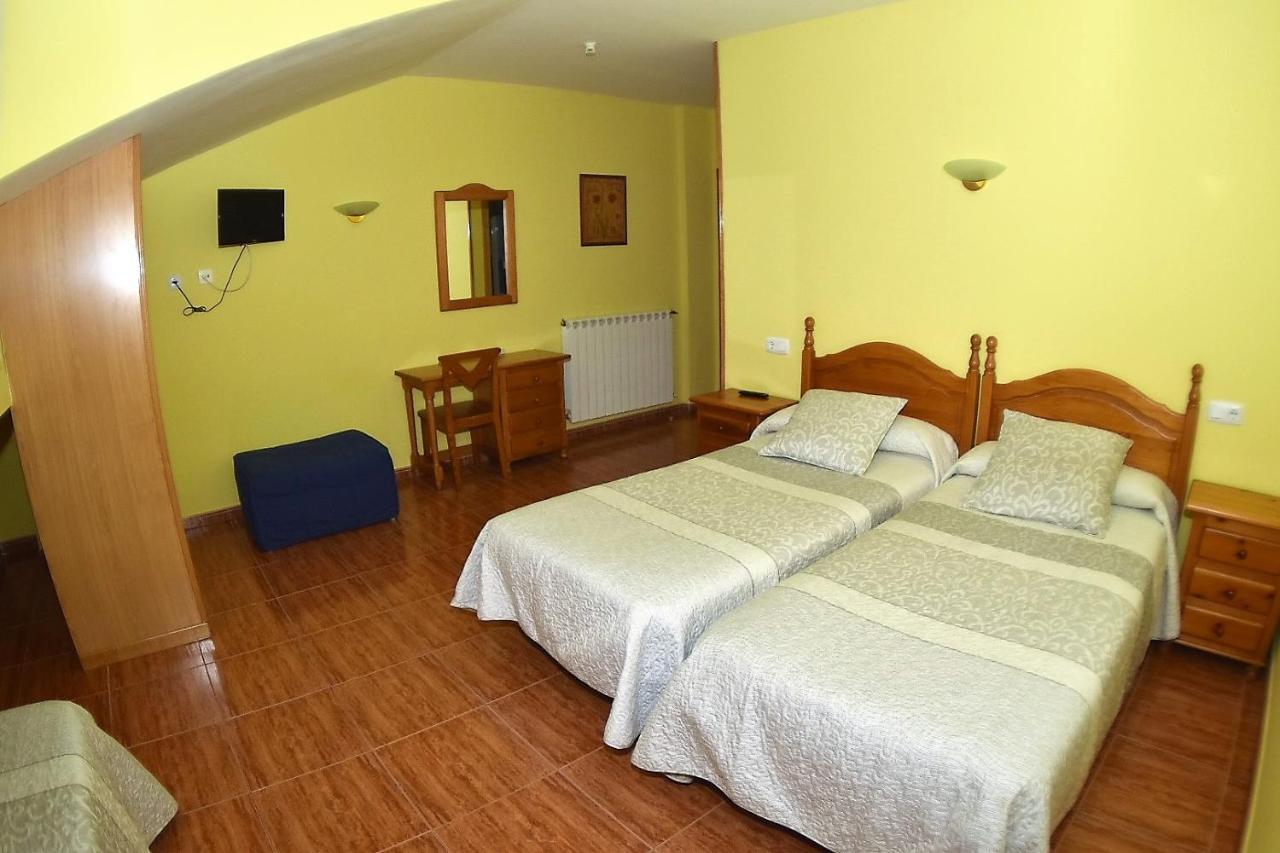 Montana Palentina Hotel Гуардо Екстериор снимка