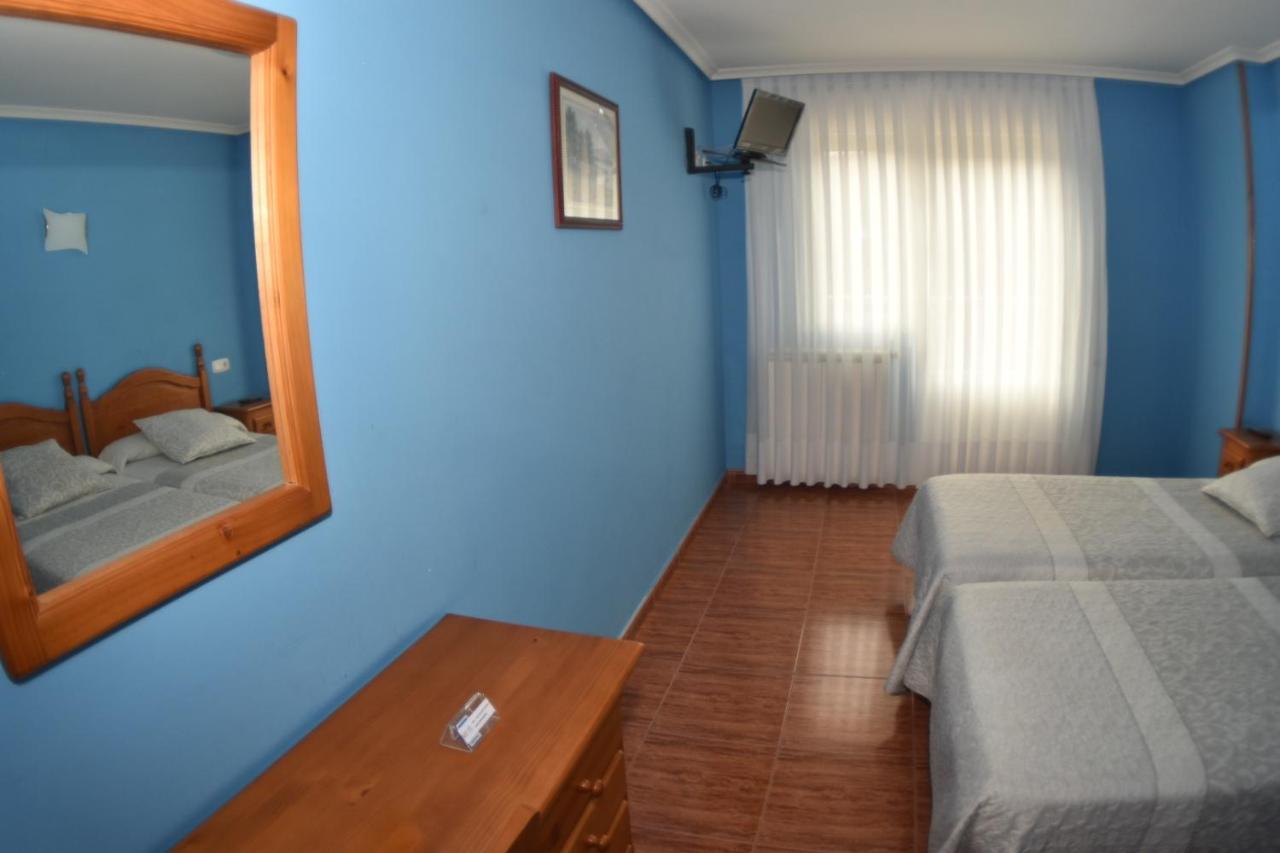 Montana Palentina Hotel Гуардо Екстериор снимка